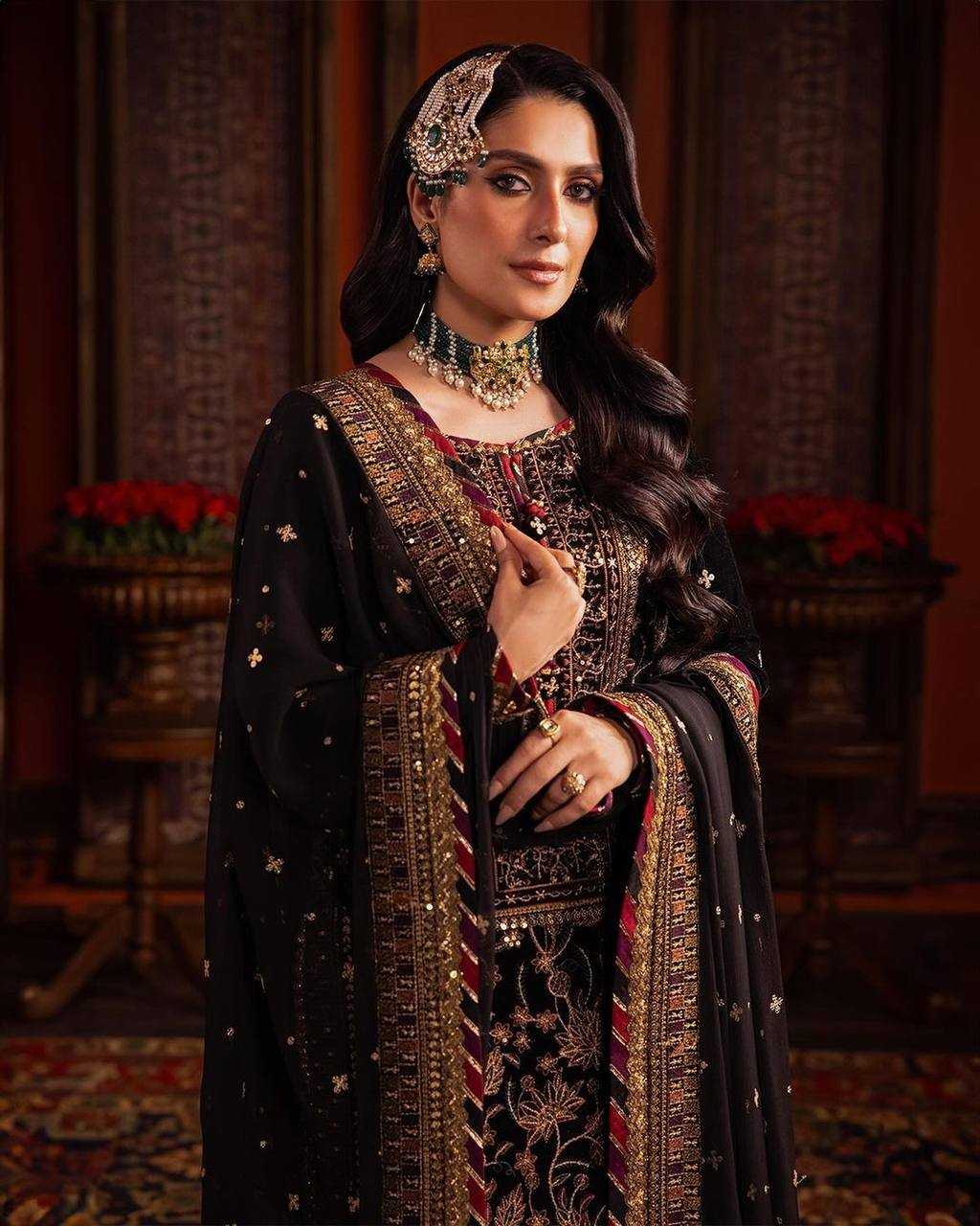 Velvet Embroidery Ladies Silk Party Wear Zari Work Suit