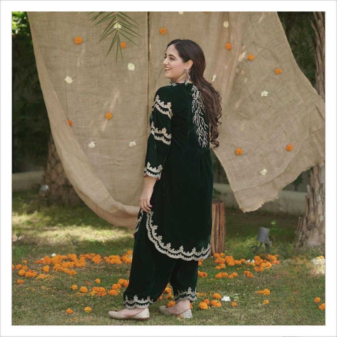 Kashmiri Velvet Embroidery Ladies Silk Black Suit