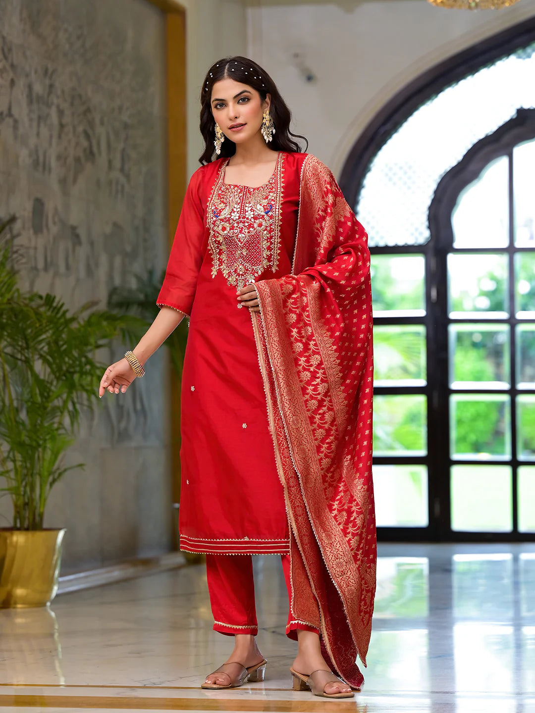 Sartaj Red Embroidered Chanderi Silk Kurta pants with Banarashi Dupatta