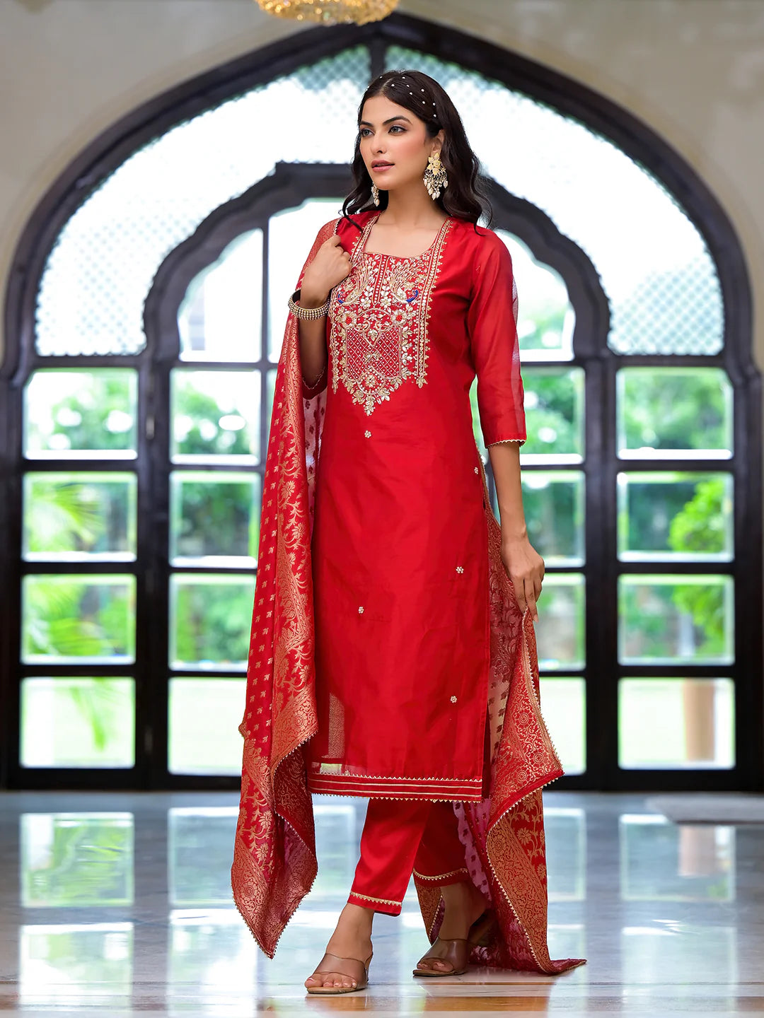 Sartaj Red Embroidered Chanderi Silk Kurta pants with Banarashi Dupatta